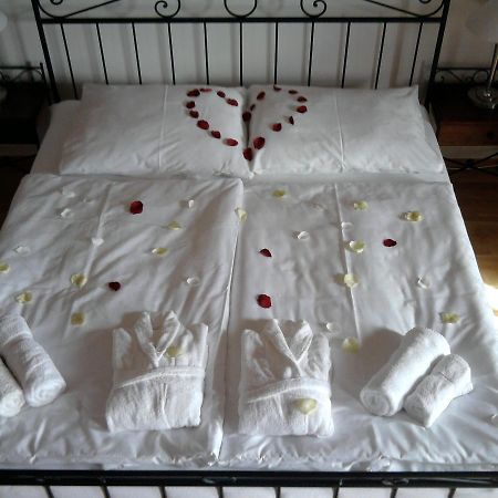 Hotelovy A Jezdecky Areal Dvur Krutenice 외부 사진